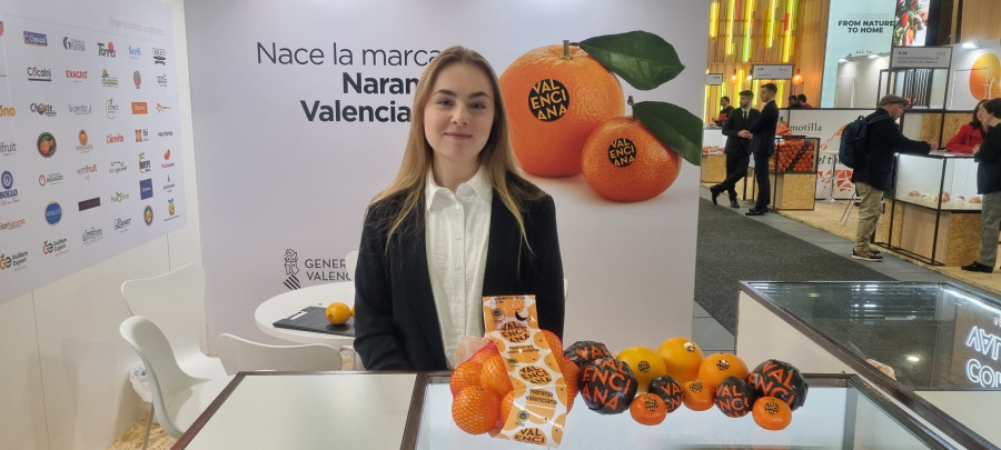 Stand IGP   Berlín 23 Azafata  F2