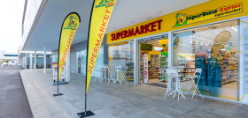 Exterior del nuevo establecimiento HiperDino Express Marina Lanzarote