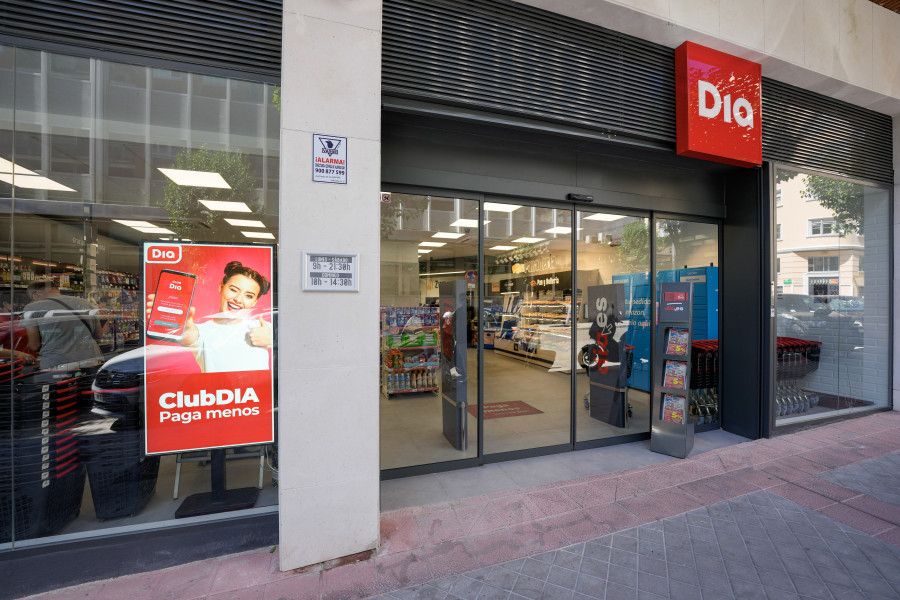 FACHADA TIENDA DIA (1)