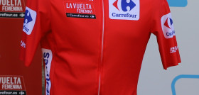 Foto prensa maillot La Vuelta Femenina by Carrefour.es