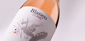 DETALLE BOTELLA BLANEO ROSÉ