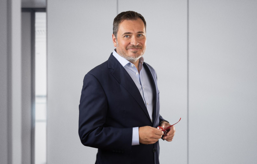 Alberto Gallardo  director general de Importaco