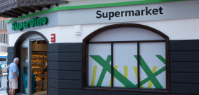 Fachada de SuperDino Las Galletas
