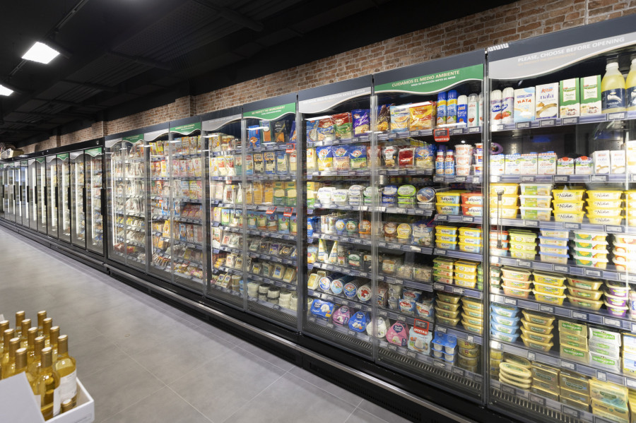 El mobiliario de frío, vertical y de última generación, de SPAR La Garita contribuye al ahorro energético