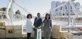 HEINEKEN España Planta termosolar Valencia  Pie de foto (de izquierda a derecha) Cristina Mora alcaldesa de Quart de Poblet   Carlos Mazón presidente de l
