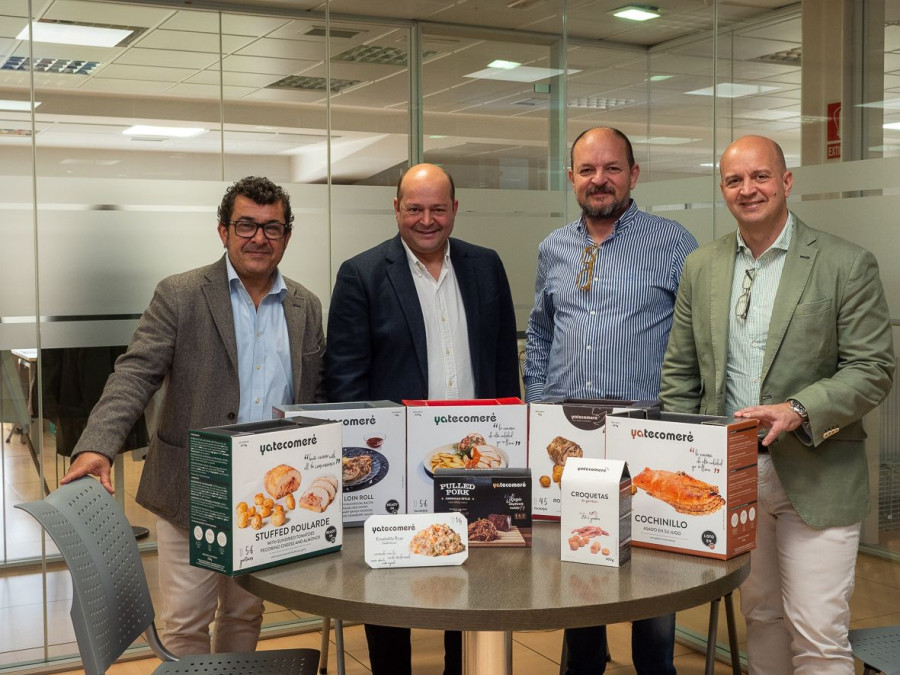 05042024 De izquierda a derecha Fernández, Luis Miguel Simarro, Navas y Julio Simarro