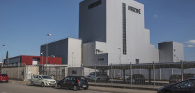 0725   Fábrica de Nestlé en Girona