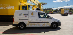 Furgoneta del programa de donaciones de Alimerka