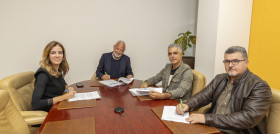 Olivia Llorca, directora general de HiperDino  Javier Puga, consejero delegado de DinoSol Supermercados, Henry Acosta y Terencio Acosta, propietarios de Terencio Supermercados