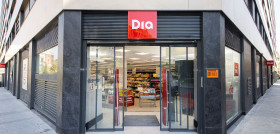 Fachada tienda Dia España