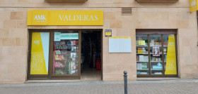 Alimerka inaugura un supermercado AMK en Valderas (León)