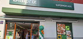 Dialprix reabre sus puertas en Paiporta con una imagen renovada, más servicios y la ilusión del reencuentro con los vecinos de la localidad2